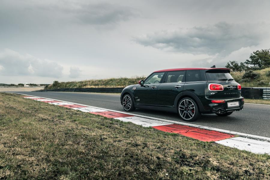  Mini John Cooper Works Clubman 2016 года  (WW) (фото 19 из 102)